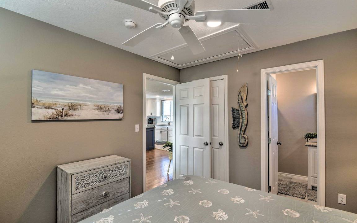 Photo of Bedroom in Surfside Beach