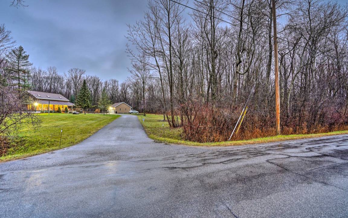 Photo of Others in Oneida