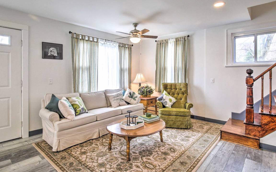 Photo of Livingroom in Hurley