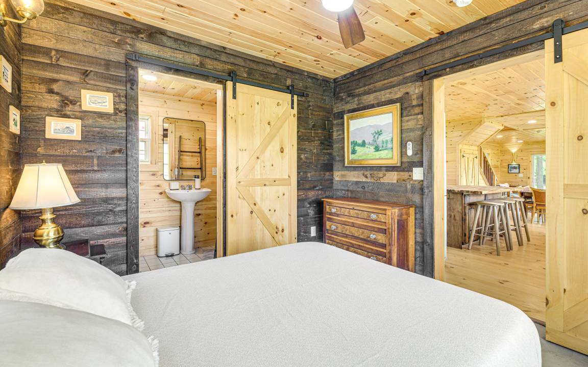 Photo of Bedroom in Port Henry