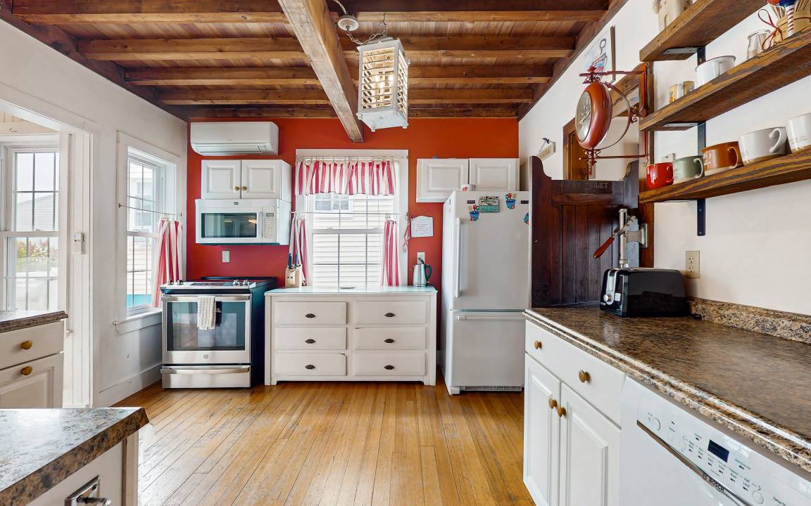 Photo of Kitchen in Ocean Park