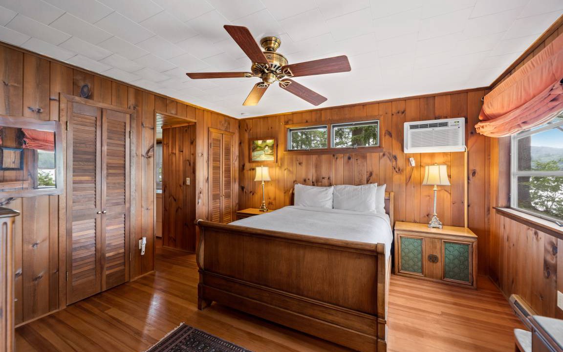 Photo of Bedroom in Brant Lake