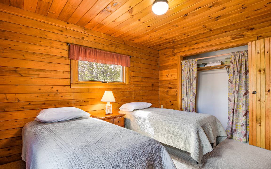 Photo of Bedroom in Lovell