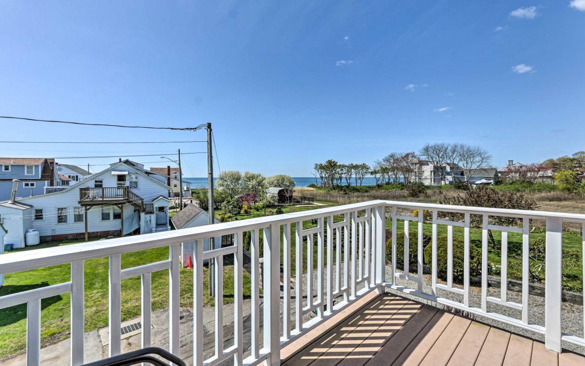 Photo of Patio Balcony in Westbrook Center