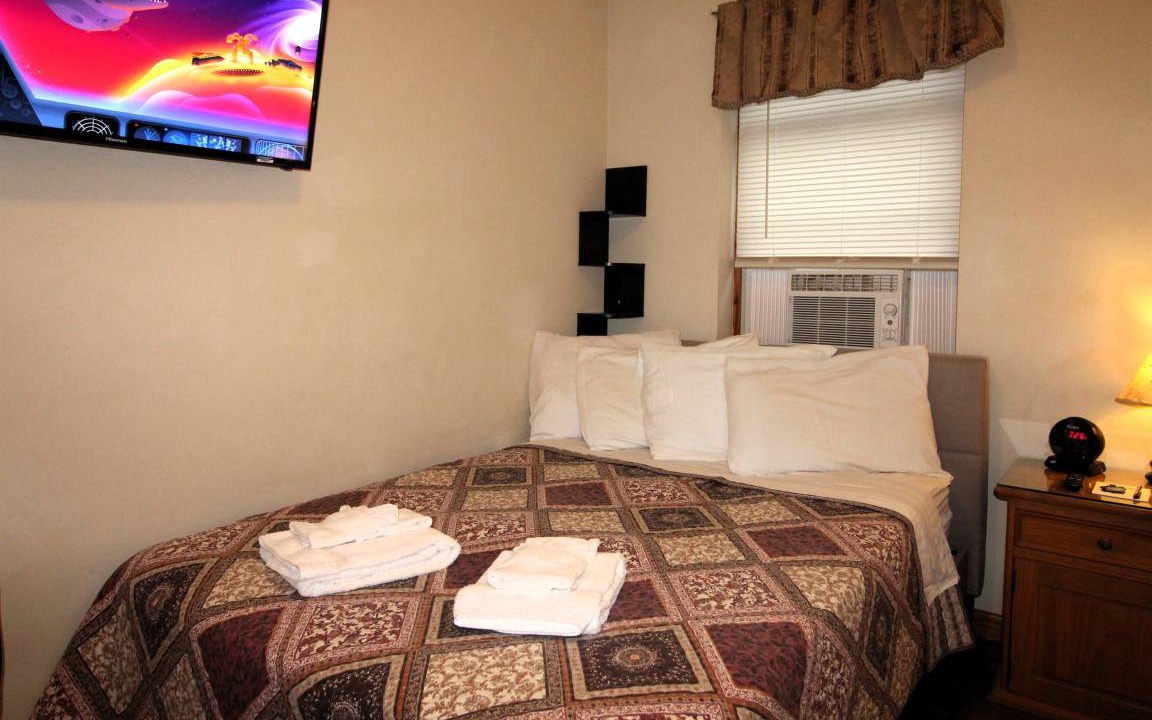 Photo of Bedroom in Oneonta