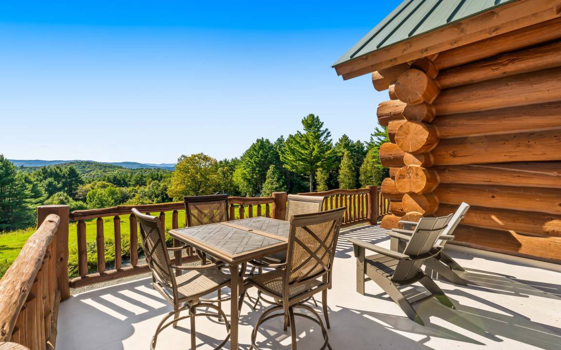 Photo of Patio Balcony in Hartland Four Corners