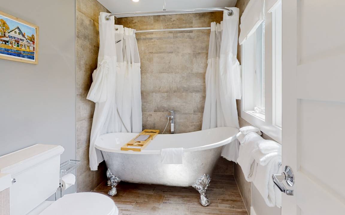 Photo of Bathroom in Barnard