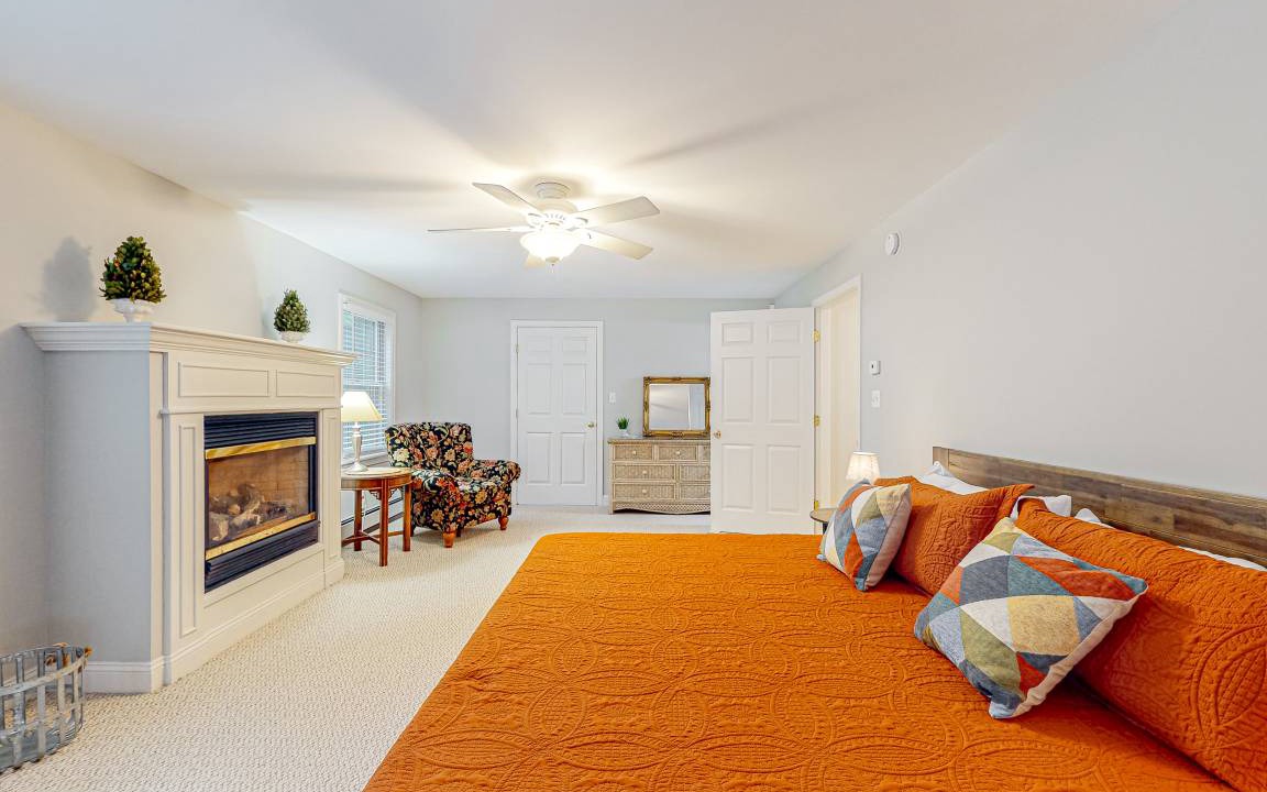 Photo of Bedroom in Raymond