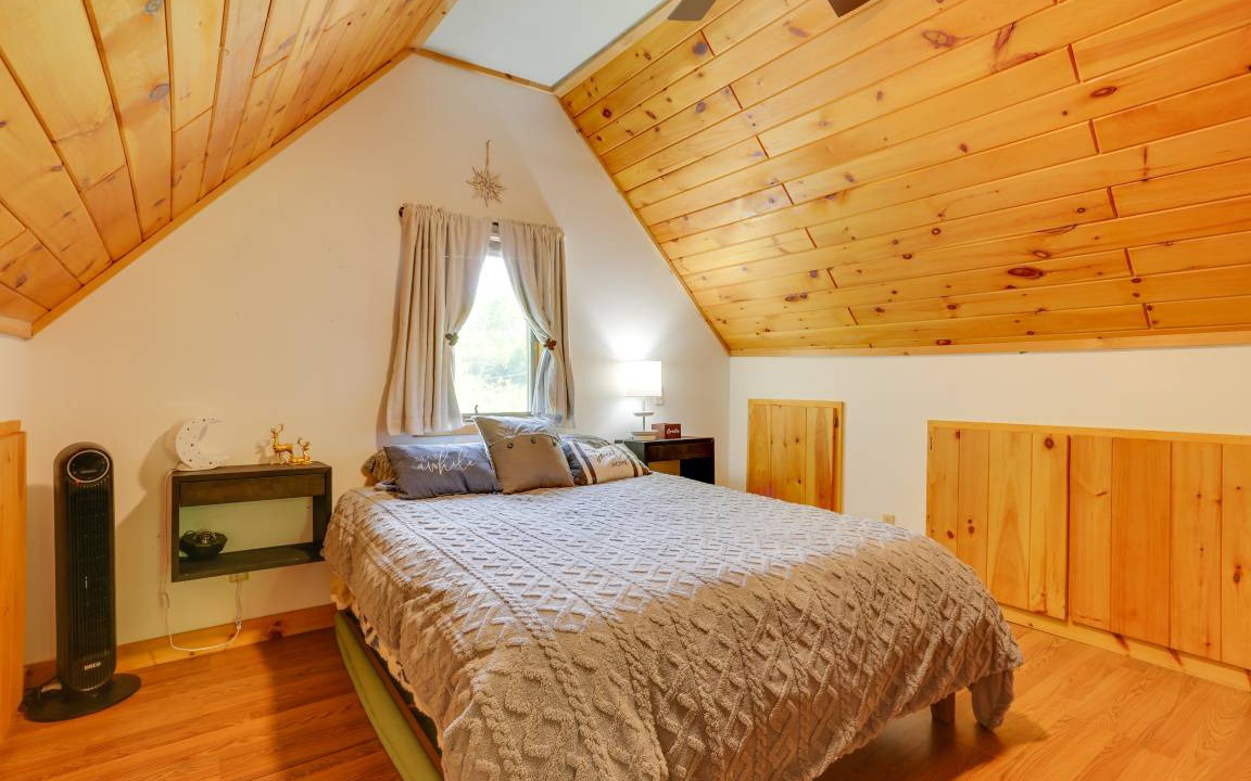Photo of Bedroom in Town of Colchester