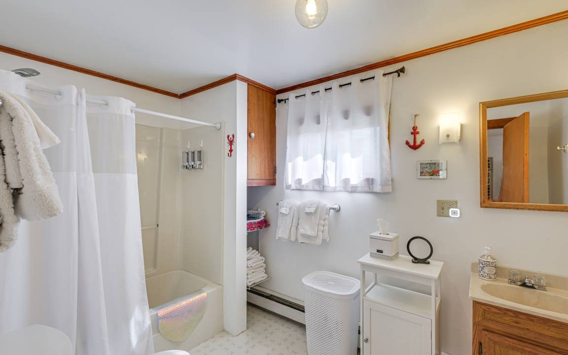 Photo of Bathroom in Winter Harbor
