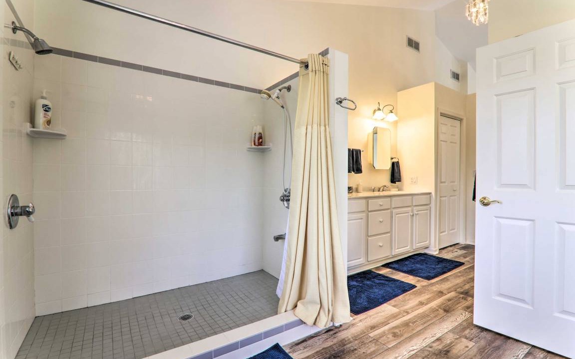 Photo of Bathroom in Thompson