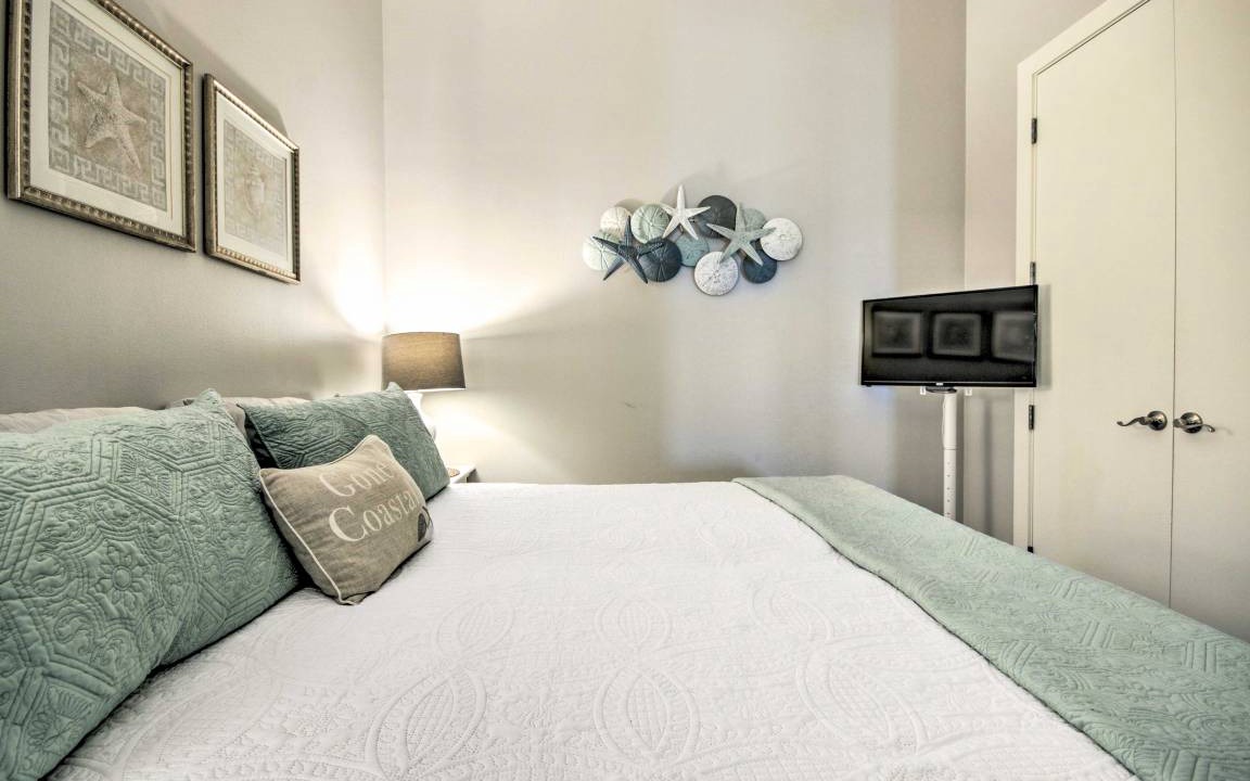 Photo of Bedroom in Galveston