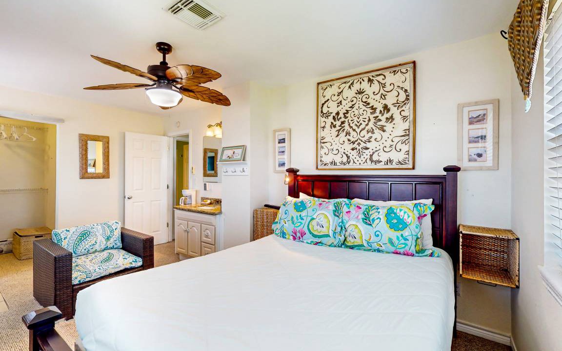 Photo of Bedroom in Surfside Beach