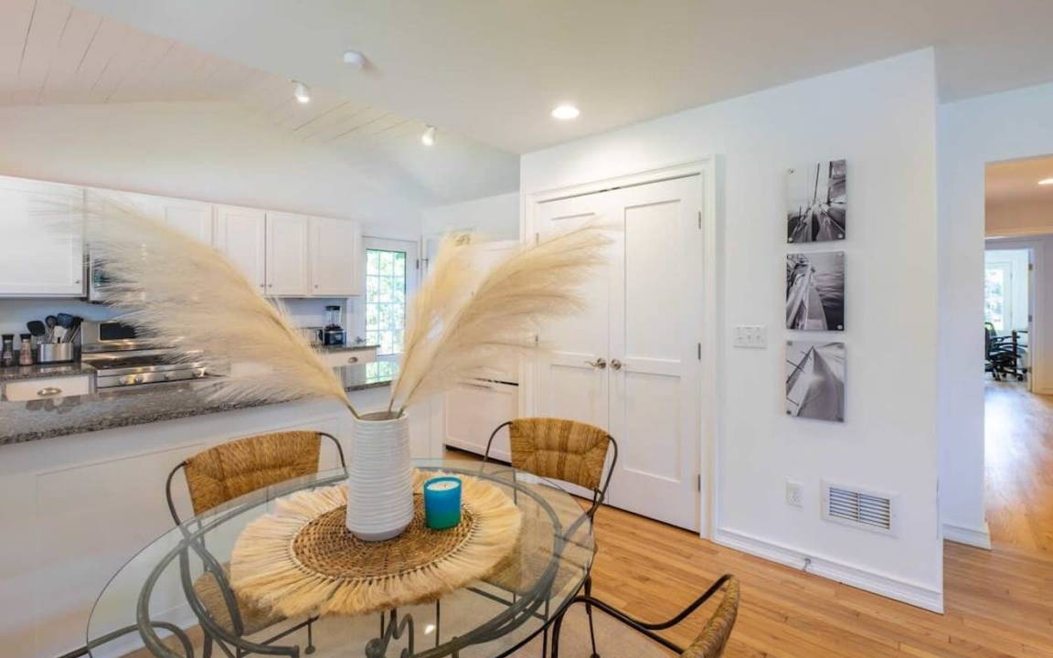 Photo of Others in East Hampton North