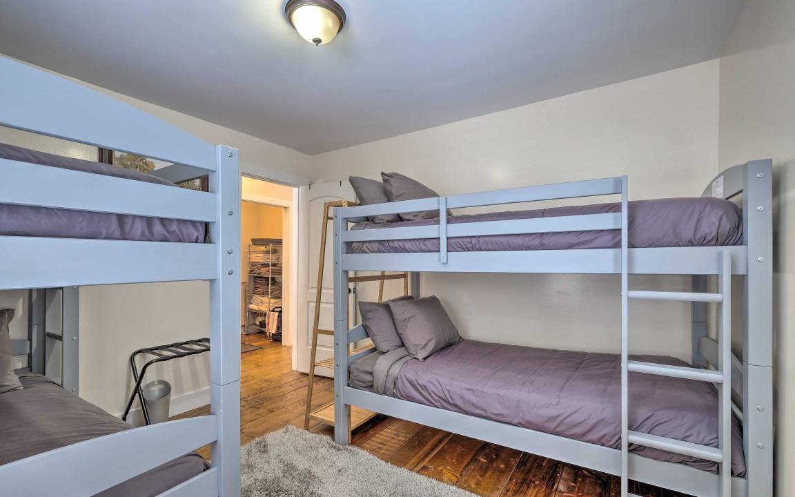 Photo of Bedroom in Warrensburg