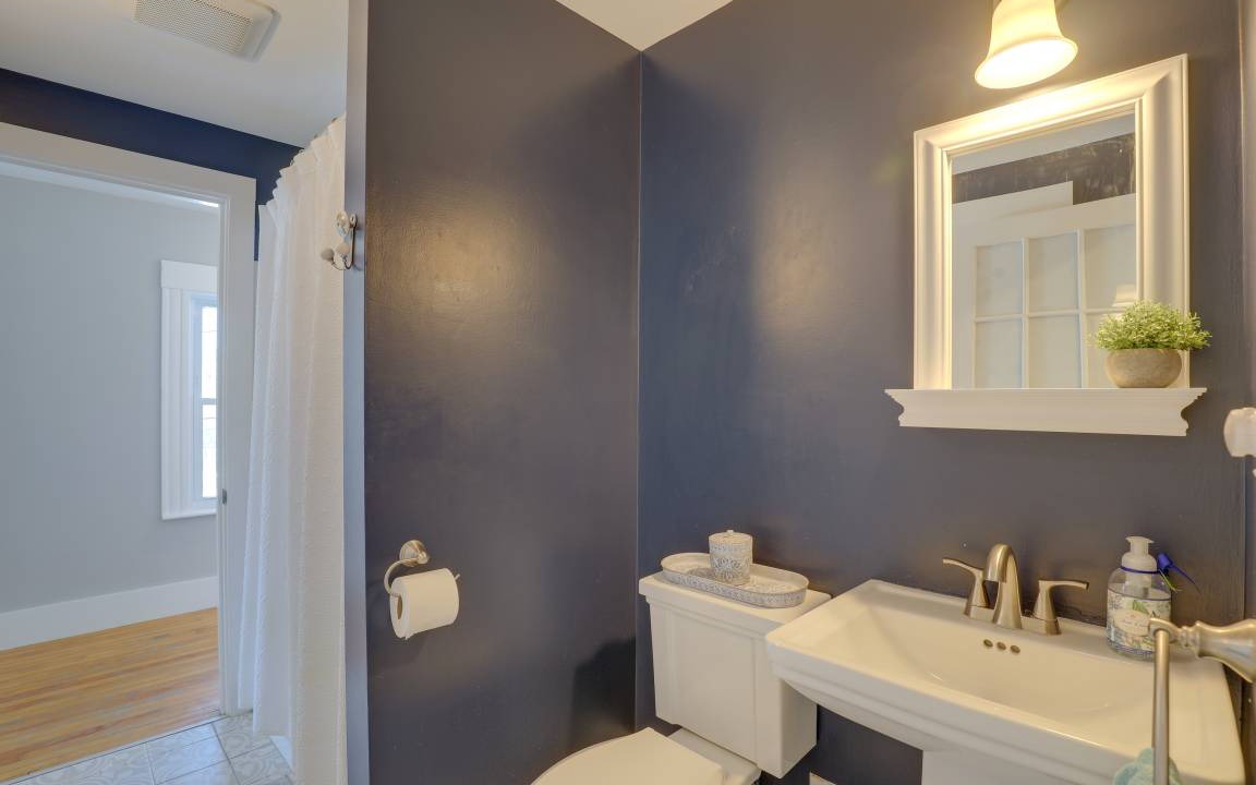 Photo of Bathroom in Byfield