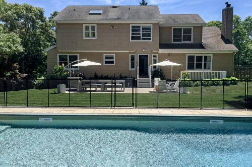 Photo of Others in Hampton Bays