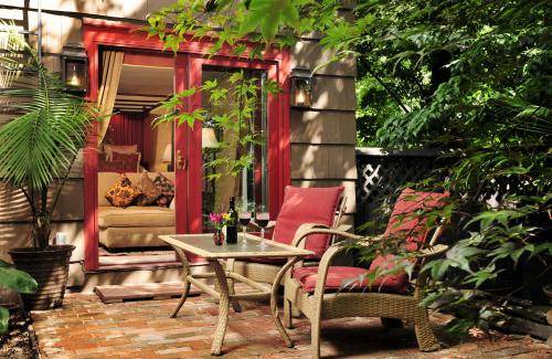 Photo of Patio Balcony in Bristol Hills
