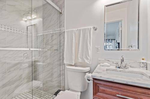 Photo of Bathroom in National Harbor