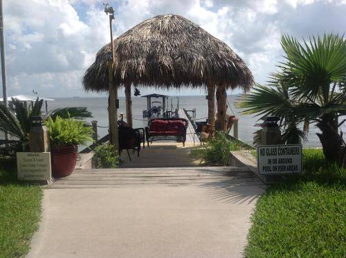 Photo of Buildings in Bacliff
