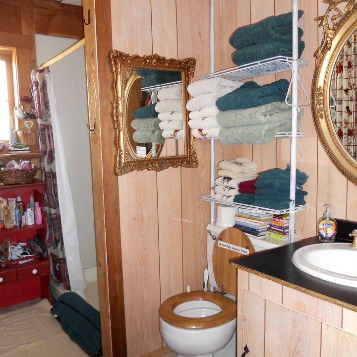 Photo of Bathroom in Aquebogue