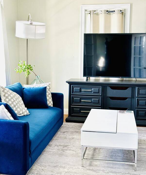 Photo of Livingroom in Revere