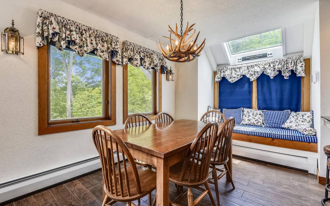 Photo of Livingroom in Central Vermont- Killington