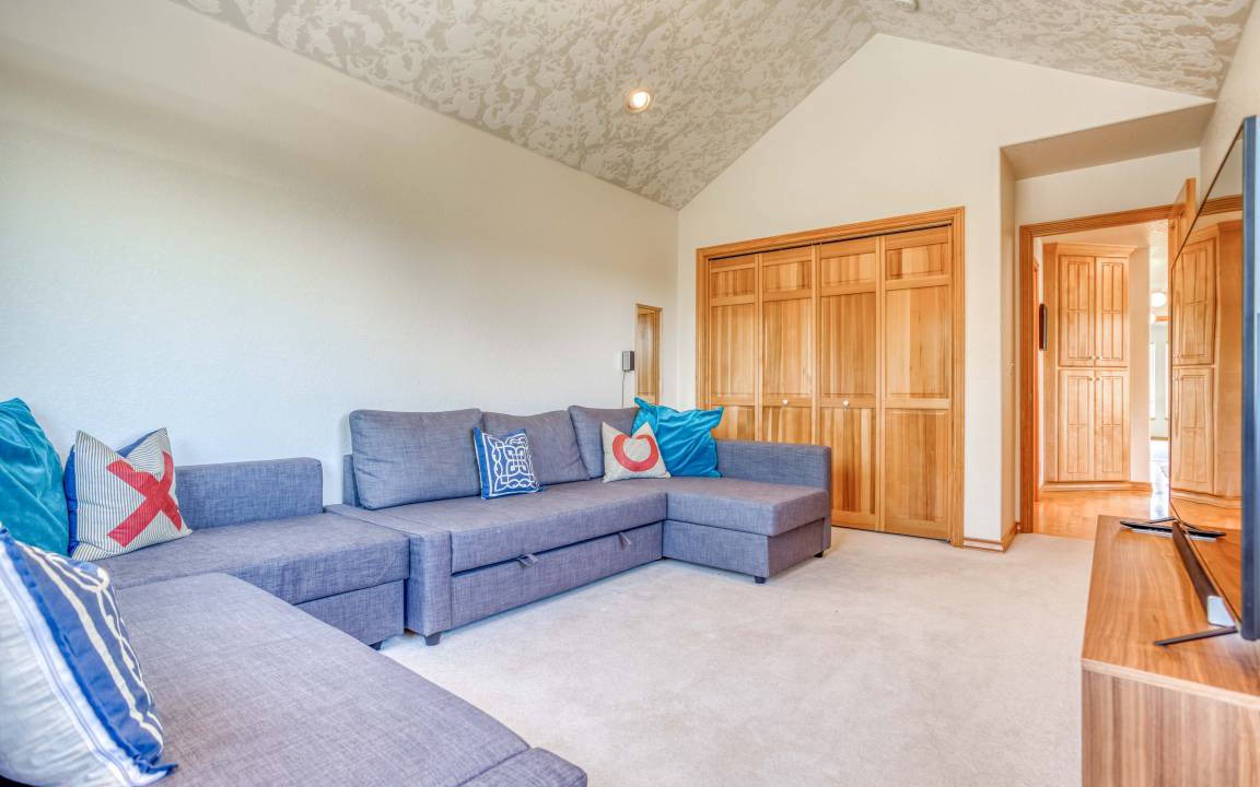 Photo of Livingroom in Netarts