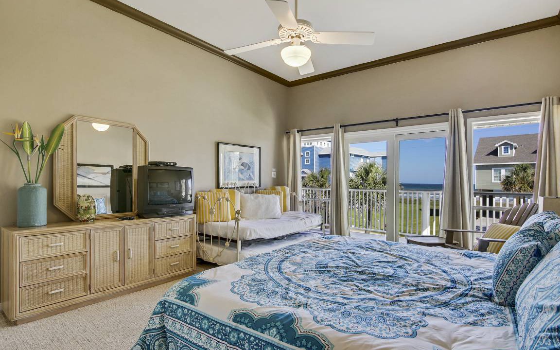 Photo of Bedroom in Indian Beach