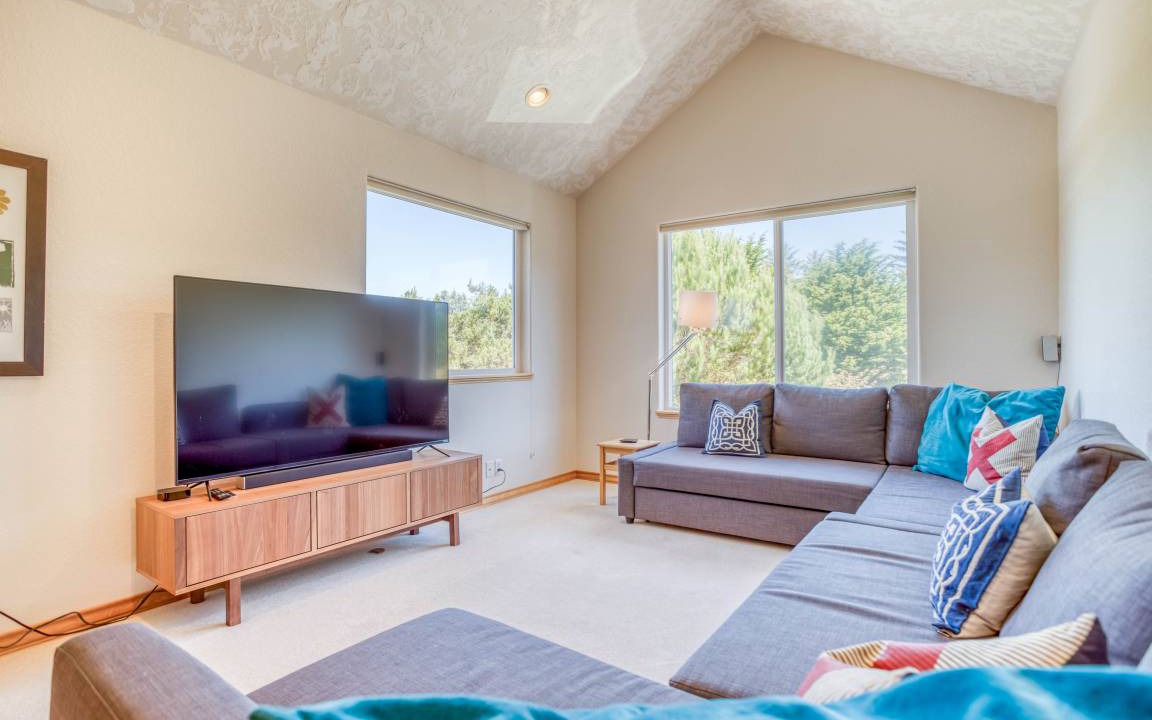 Photo of Livingroom in Netarts