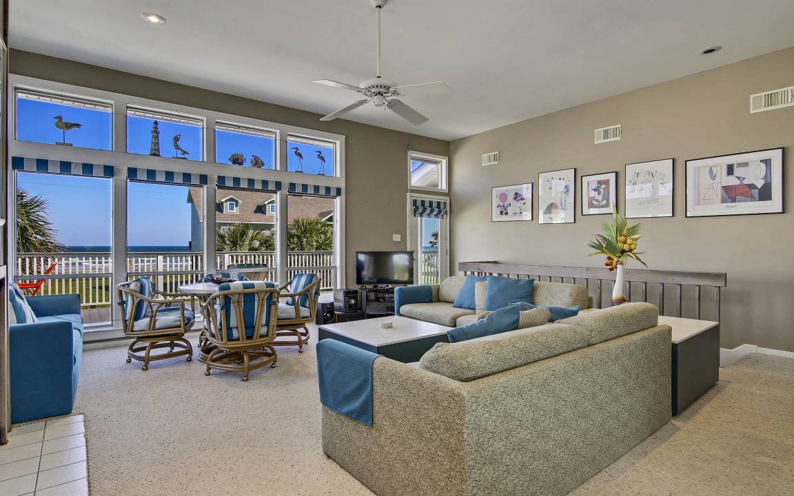 Photo of Livingroom in Indian Beach