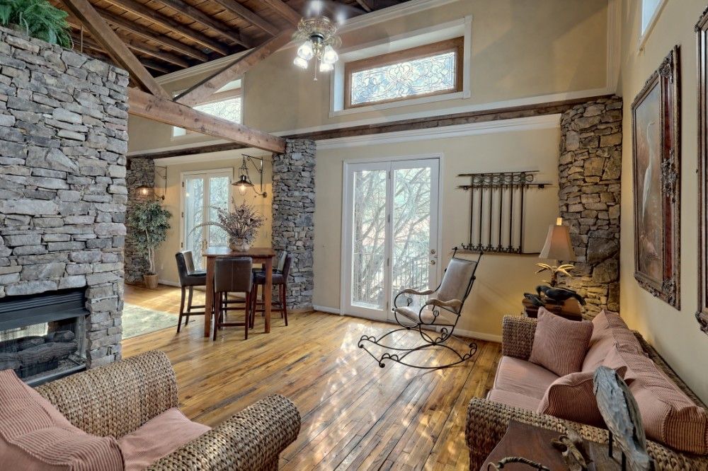 Photo of Livingroom in Ocean Beach