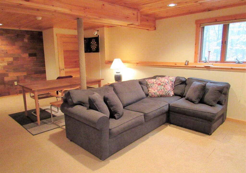 Photo of Livingroom in Thornton