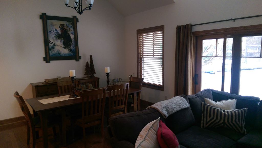 Photo of Livingroom in Bolton Landing