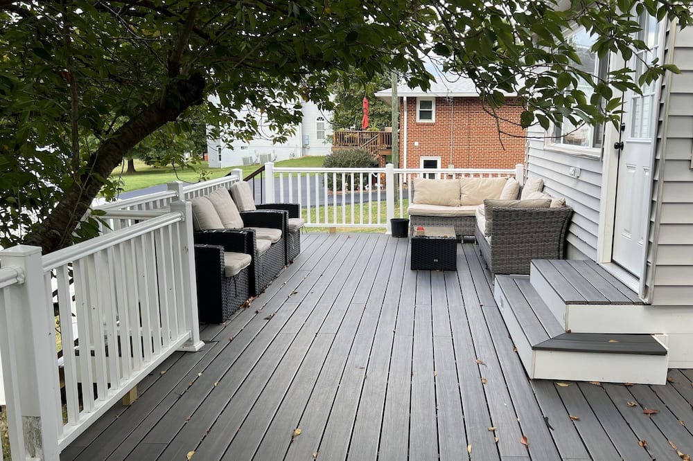 Photo of Patio Balcony in Lorton