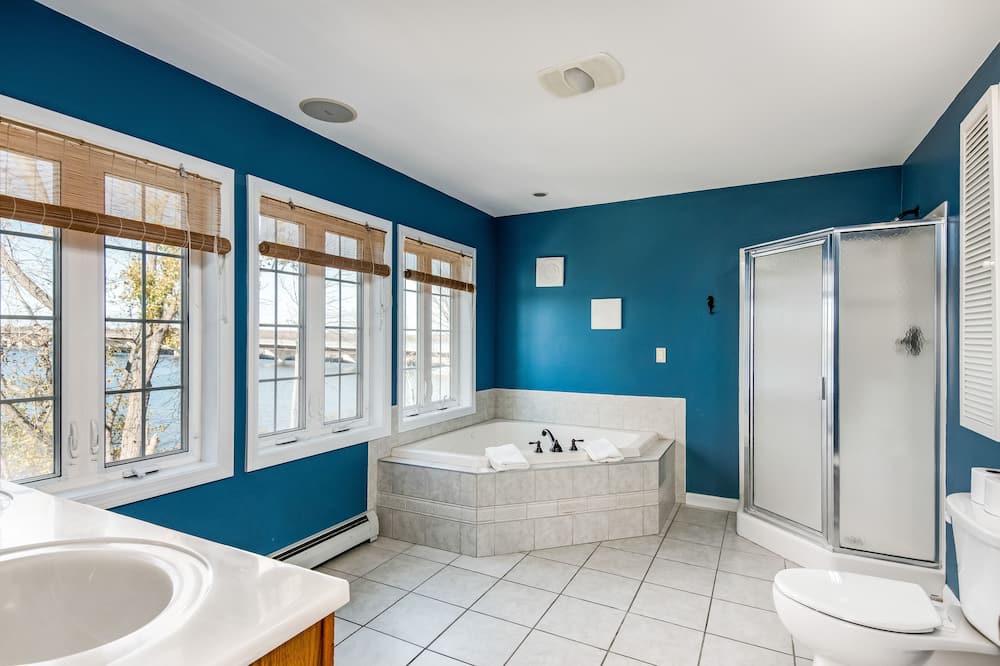Photo of Bathroom in West Swanton