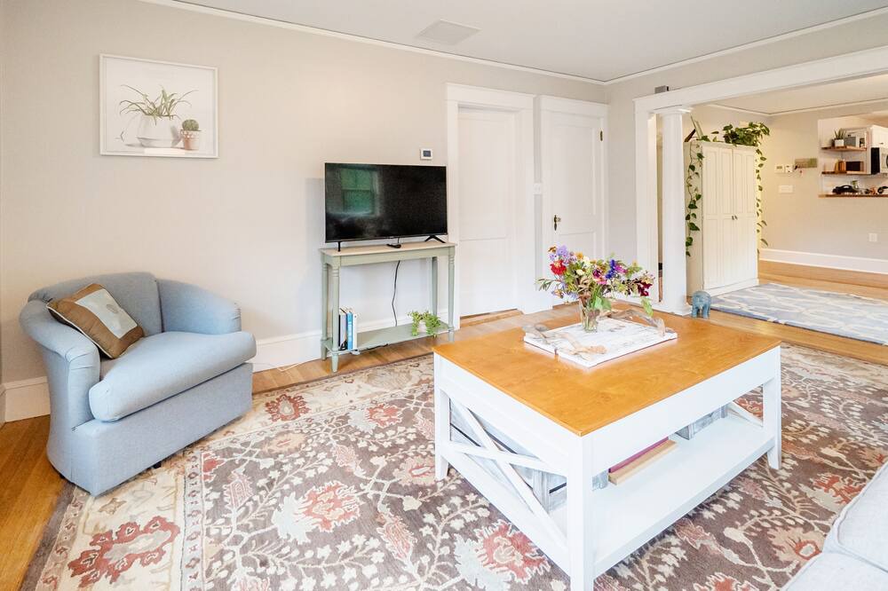 Photo of Livingroom in Kittery