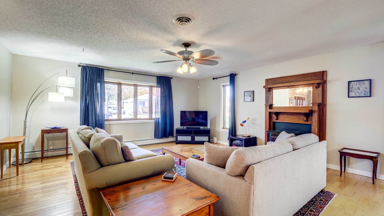 Photo of Livingroom in Winooski