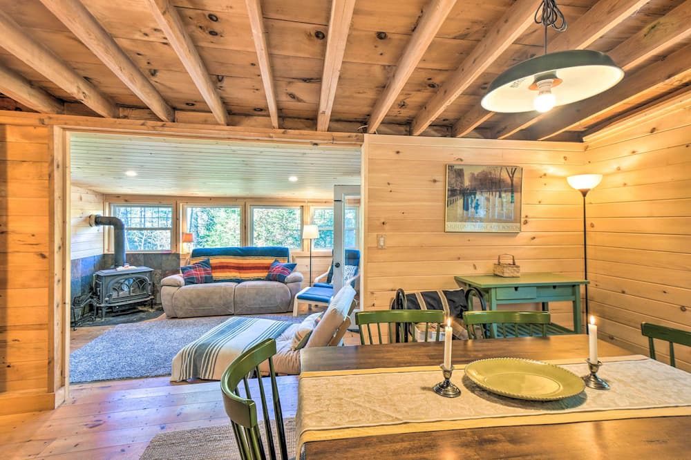 Photo of Bedroom in Sunapee