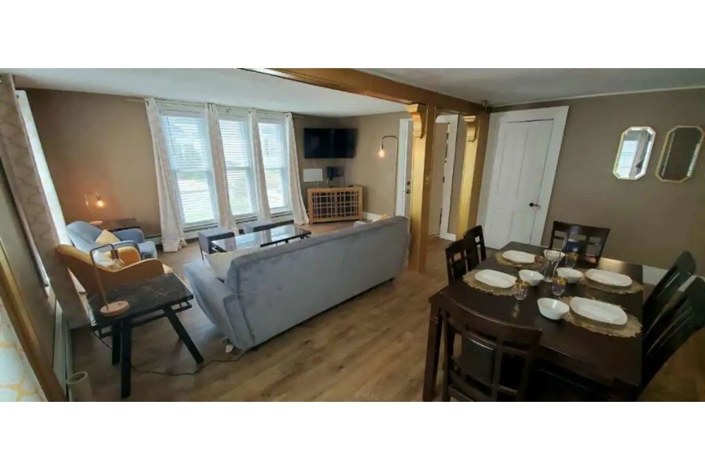 Photo of Livingroom in Lockport