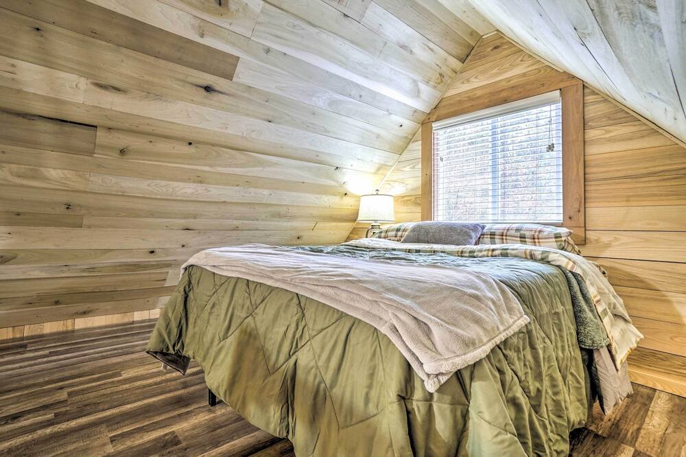 Photo of Bedroom in Gallipolis Ferry