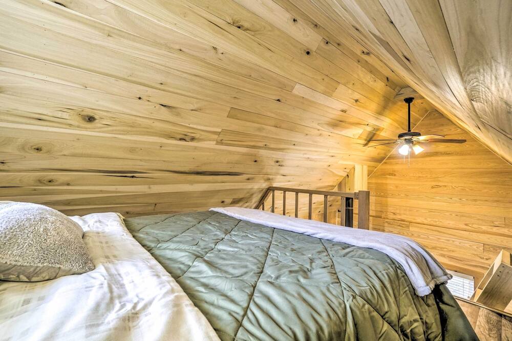 Photo of Bedroom in Gallipolis Ferry