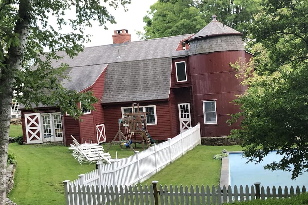 Photo of Outdoor in West Stockbridge