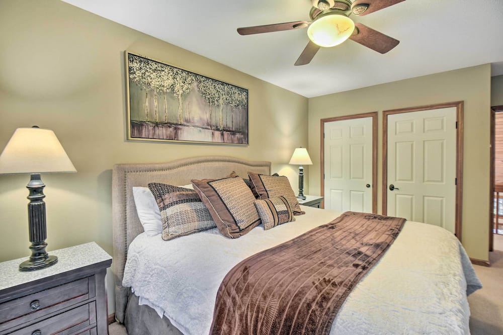 Photo of Bedroom in North Woodstock