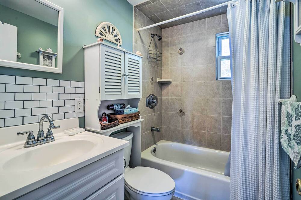 Photo of Bathroom in Tully