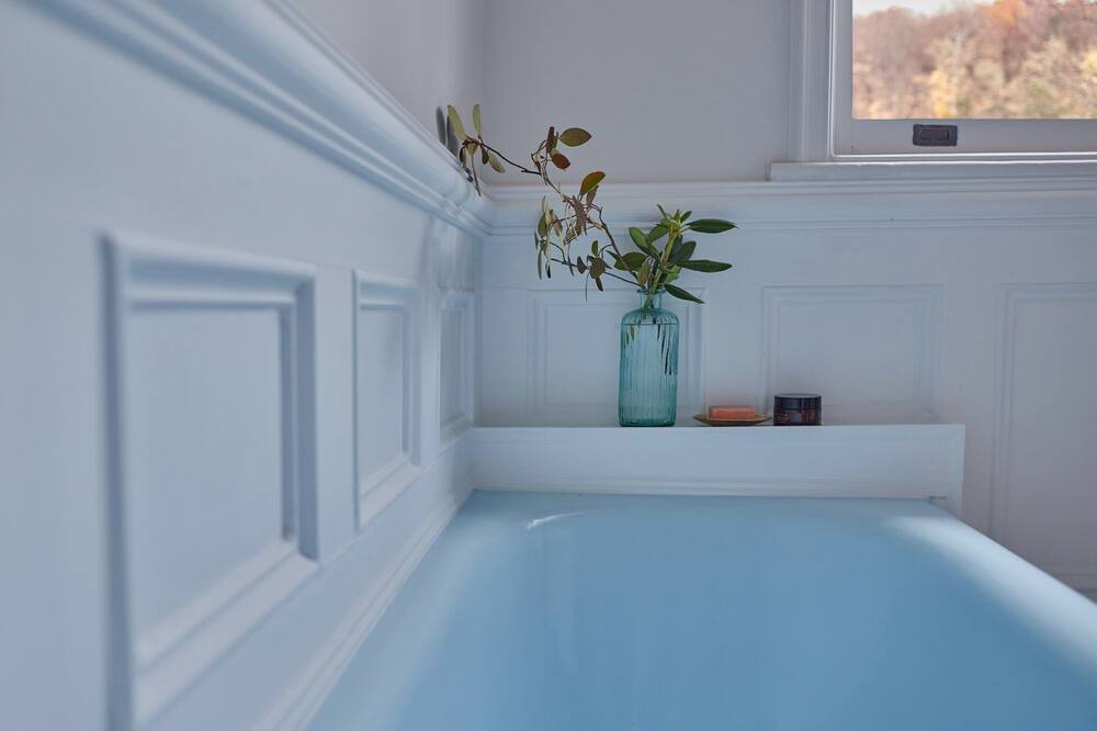 Photo of Bathroom in Staatsburg