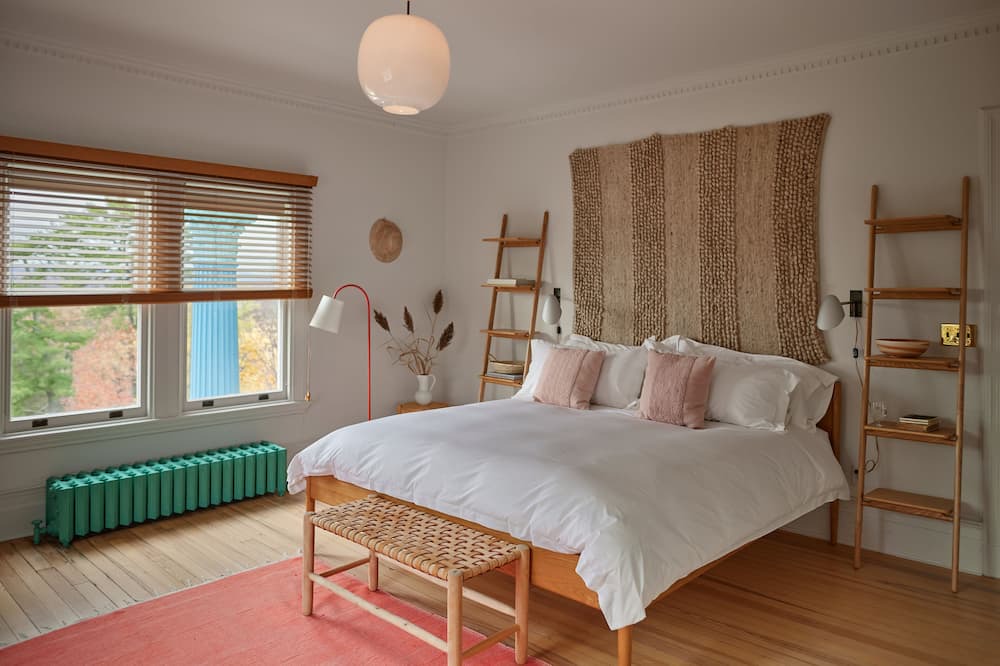 Photo of Bedroom in Staatsburg