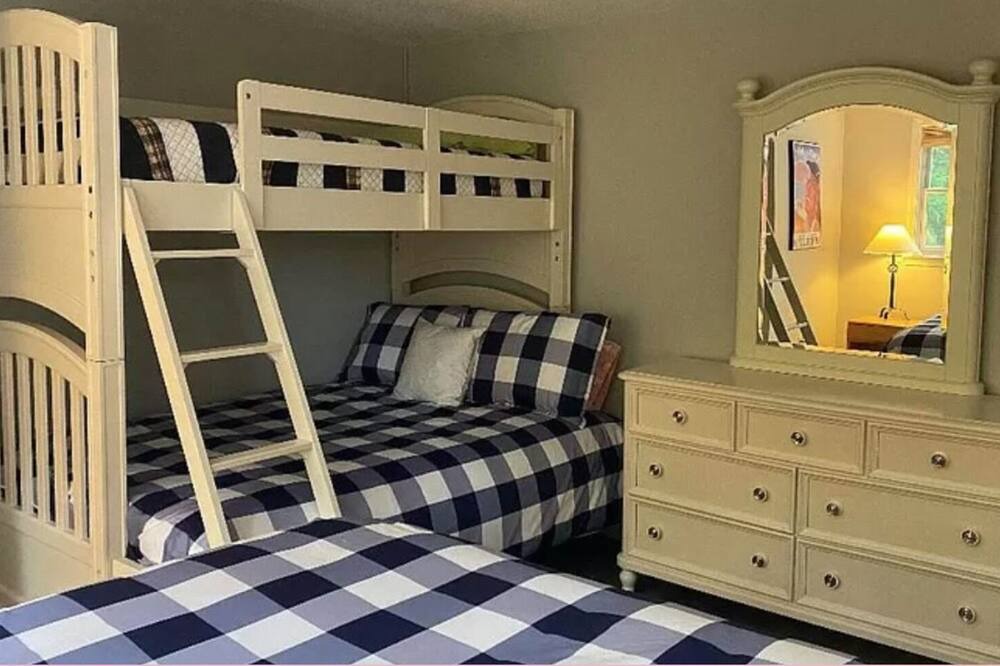 Photo of Bedroom in North Conway