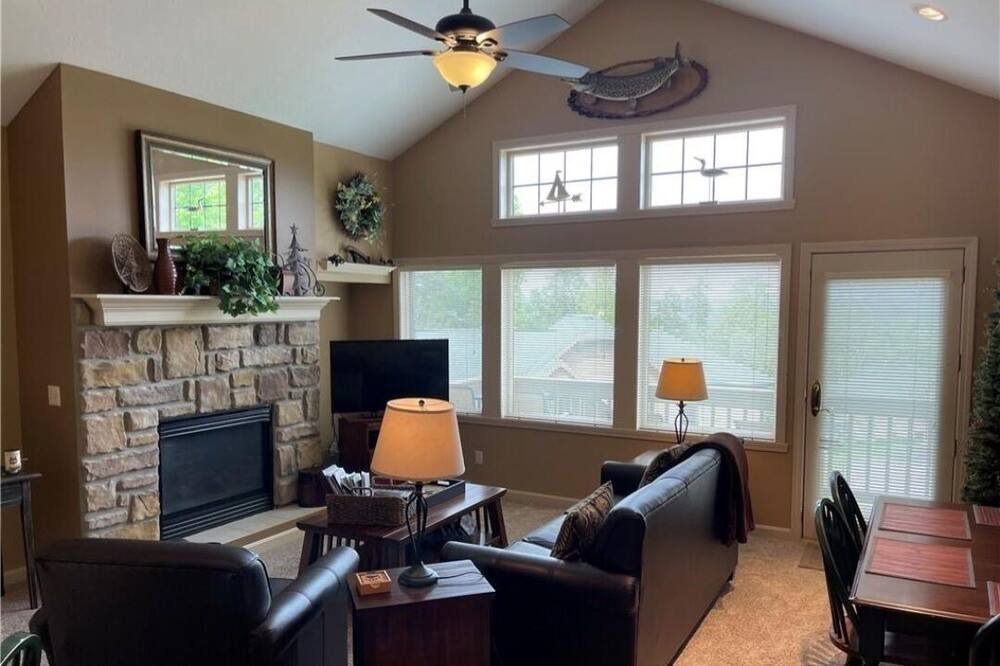 Photo of Livingroom in Clymer
