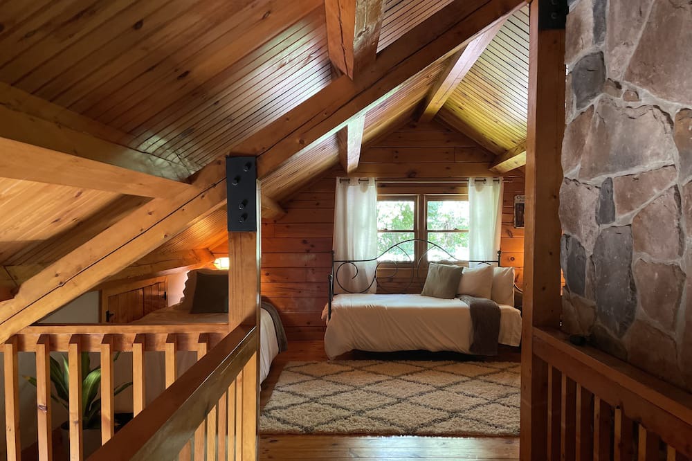 Photo of Bedroom in Kabletown
